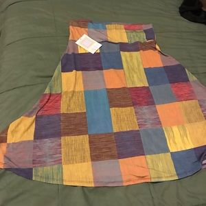 Midi skirt 🌺🌺🌺🌺🌺🌺🌺🌺💕💕💕💕💕💕